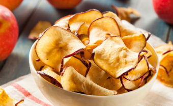 Яблочные чипсы в домашних условиях: ТОП-8 рецептов с фото